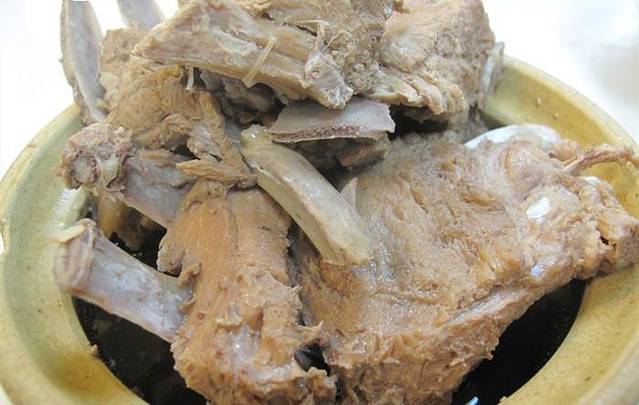 万和春排骨砂锅米饭(台东八路店)