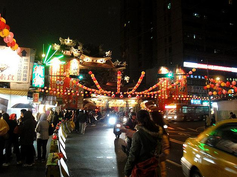 饶河街夜市