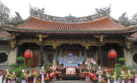 龙山寺