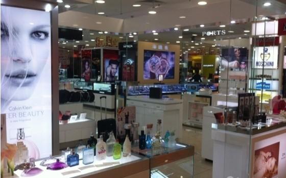 新世界百货(新安店)