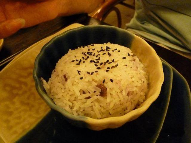 亚龙湾五号度假别墅酒店峇诺东南亚餐厅