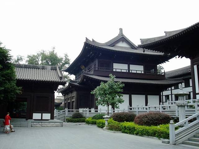 桂林栖霞寺