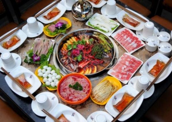 火锅摆在川西坝子(茶店子直营店)