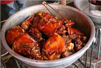 万峦猪脚海鸿饭店(加禄店)