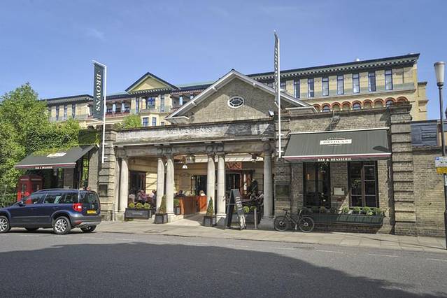 Cambridge Browns Restaurants