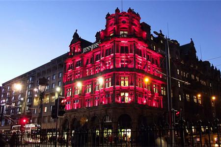 詹纳斯百货公司