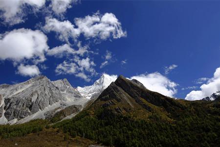 稻城亚丁-夏诺多吉