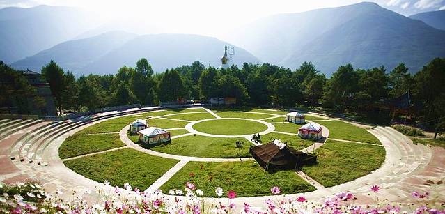 康定跑马山风景区