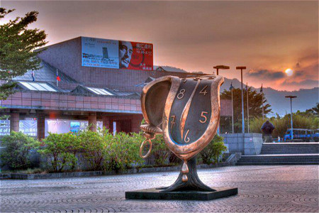 高雄市立美术馆