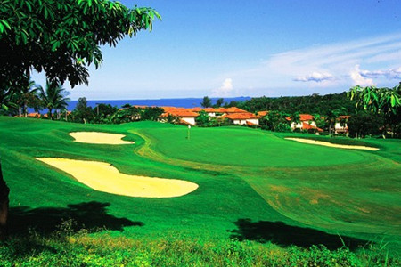 贝克芬奇山林球场