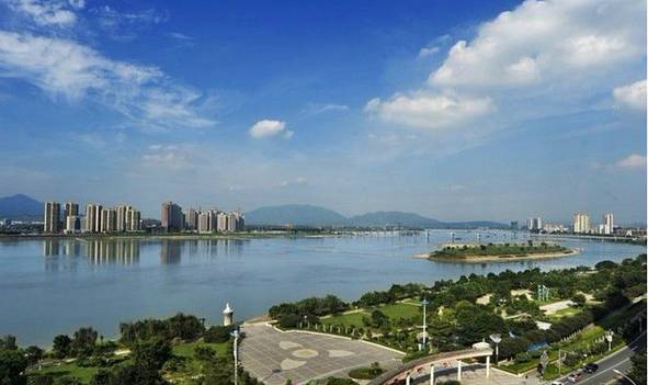 国庆各省旅游收入排行_清远市2017旅游收入(3)