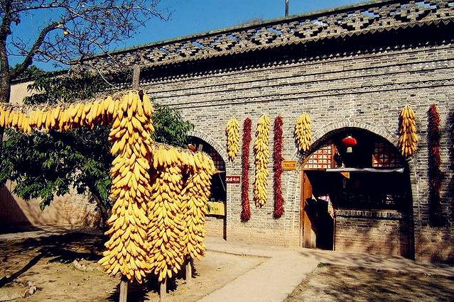 乾陵黄土民俗村