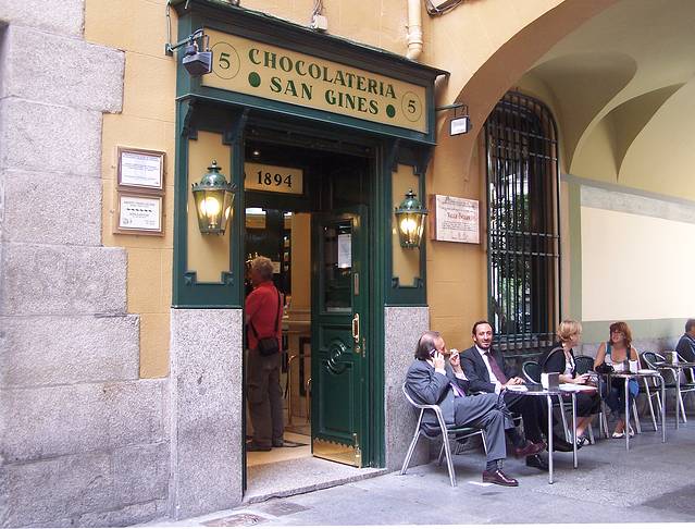 圣西内斯吉事果/热巧克力店