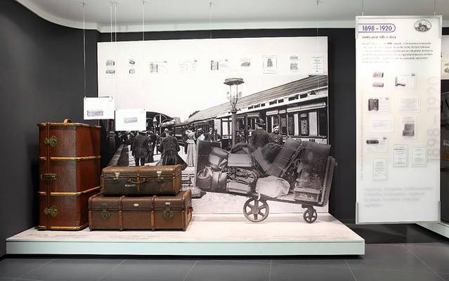 日默瓦旅行箱博物馆/旗舰店