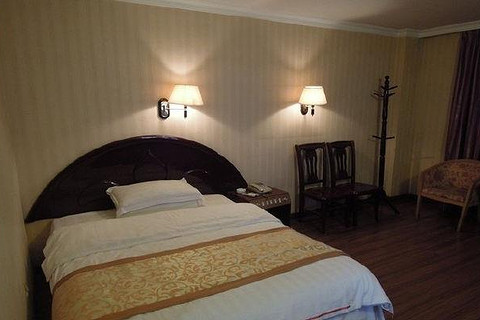 仅售50元,即可入住门市价108元的荆门市玉泉山宾馆钟点房单人房)8:00