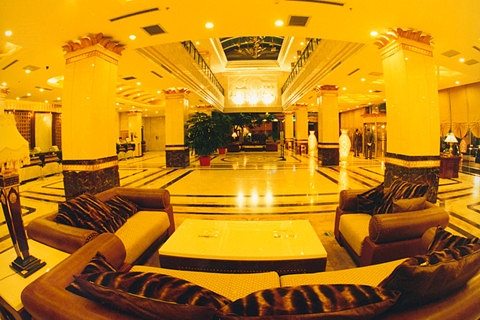 仅138元,网络售价280元保定国际俱乐部玉明珠养生会馆双人房/大床房1