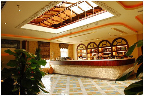 【西昌中意精英会所酒店275696团购】,仅【283】元,【商务标间/商务