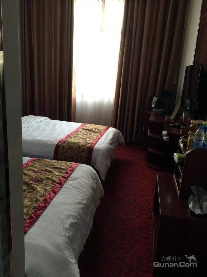 价值158元的靖远长兴快捷酒店入住1晚,电脑标间/电脑单间2选1,免费