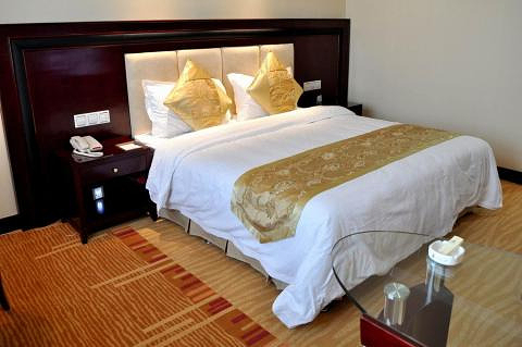 最高价值688元的天水山水苑酒店入住1晚,商务标准间/商务单人间2选1