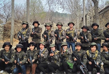 野战排真人CS第 5 张图片