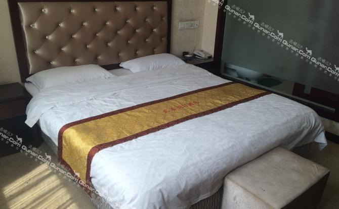 【斑竹园镇】成都北港假日酒店