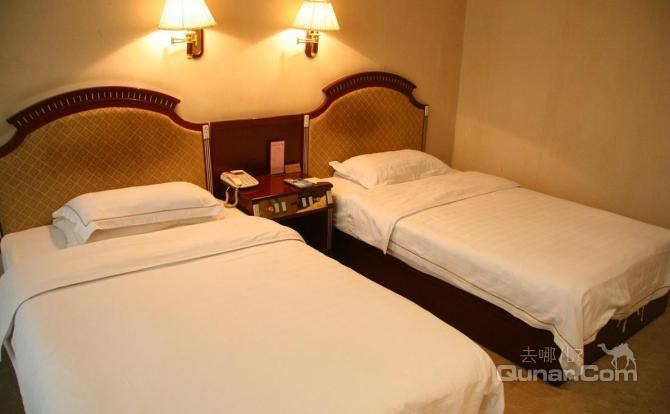 【经济开发区】 龙颐大酒店