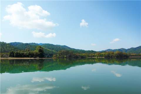 江门恩平万亩泉林度假区(华侨公馆双人房 双早 双人温泉)
