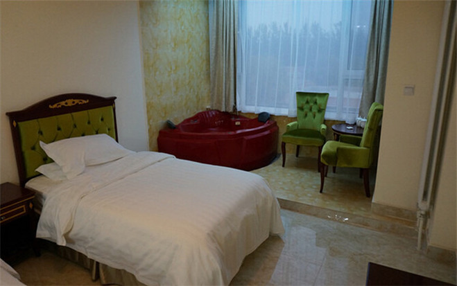 北京龙脉温泉住宿二日游,标间住宿 早餐正餐 温泉【提前预约!】