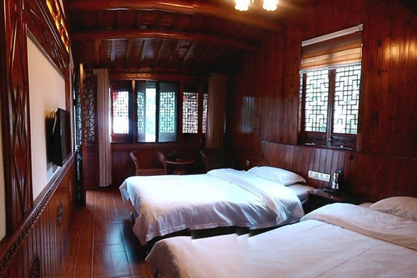 西递宏村3天2晚半自助跟团游——含导游 旅游车费 市区升级四星住宿