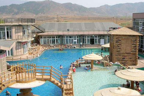 【多区域】大连庄河步云山温泉双人套餐(住宿 温泉 次日早餐)