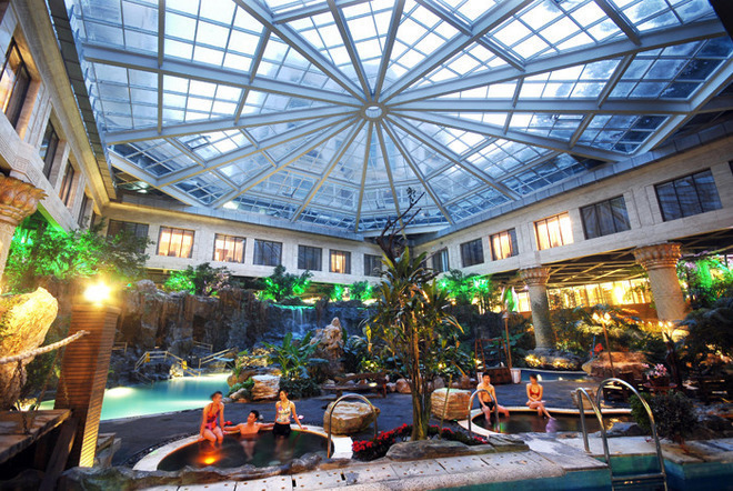【春季特惠】北京顺景温泉养生2日自由行,全球最大的室内温泉,相约