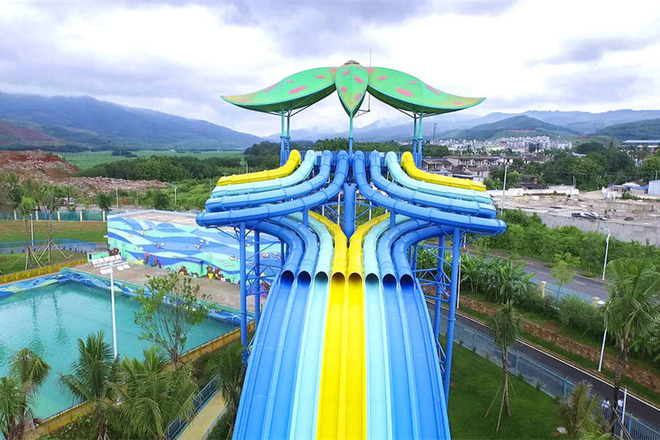 行 国际首创一平台双项目,体验u型滑板与90度扬角滑道结合的旋转沉浮