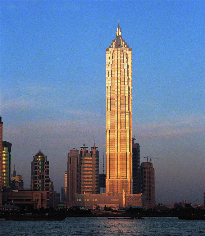 上海金茂大厦 全国首批4a旅游景点金茂大厦88层观光厅,面积为1520平方