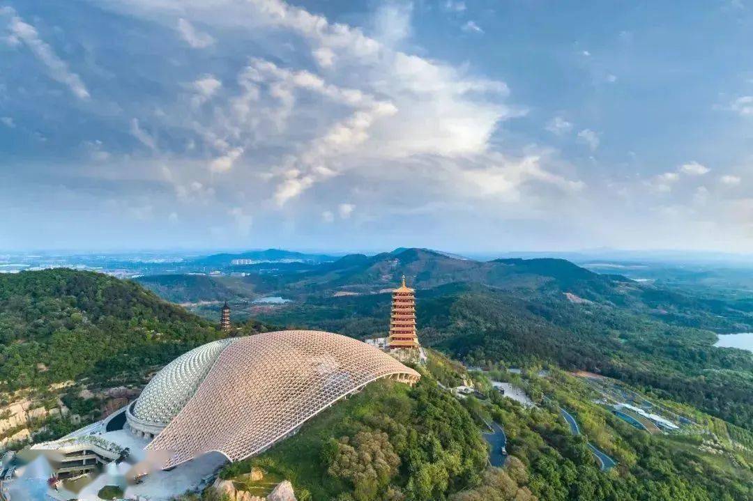 00游览【牛首山旅游文化区】(门票费用已含,游览时间约90分钟,景区