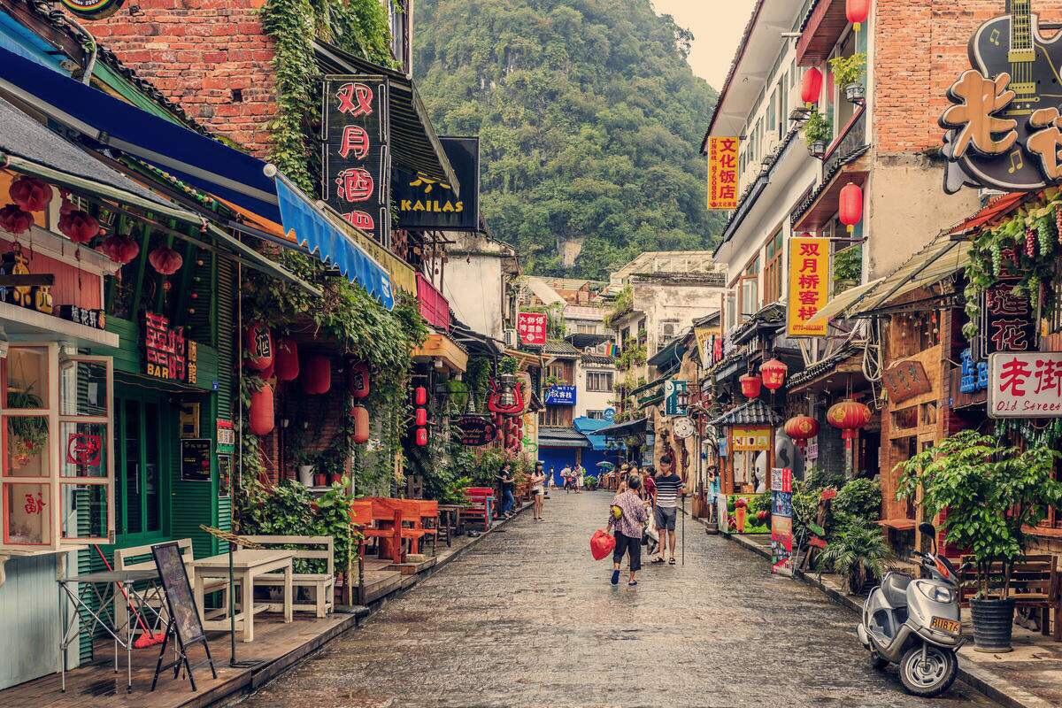 邂逅甜蜜爱情之地——阳朔西街